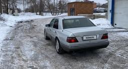 Mercedes-Benz E 220 1994 года за 1 800 000 тг. в Астана – фото 5