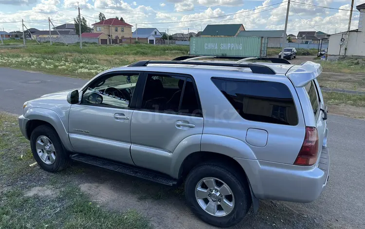 Toyota 4Runner 2005 годаfor11 100 000 тг. в Астана