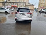 Toyota RAV4 2017 годаүшін11 000 000 тг. в Астана – фото 3