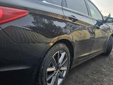 Hyundai Sonata 2010 года за 2 600 000 тг. в Уральск – фото 3