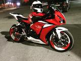 Honda  CBR 1000 RR/RA Fireblade 2016 годаүшін5 500 000 тг. в Караганда