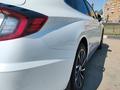 Hyundai Sonata 2022 года за 10 400 000 тг. в Актобе – фото 18