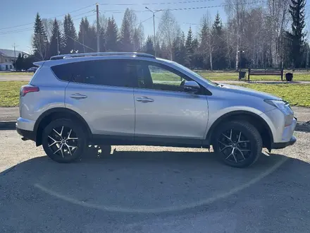 Toyota RAV4 2017 года за 12 500 000 тг. в Усть-Каменогорск – фото 7