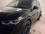Volkswagen Tiguan 2021 года за 19 000 000 тг. в Атырау