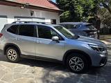 Subaru Forester 2021 года за 11 900 000 тг. в Алматы – фото 2