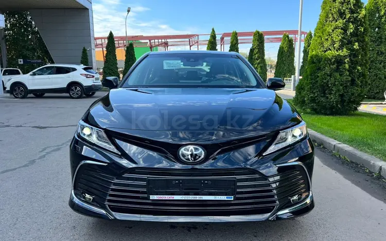 Toyota Camry 2023 годаfor18 300 000 тг. в Алматы