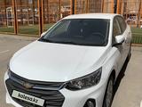 Chevrolet Onix 2023 года за 6 700 000 тг. в Астана – фото 3