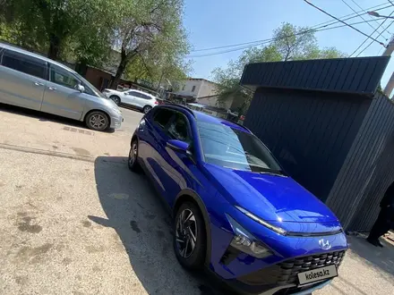 Hyundai Bayon 2023 года за 6 500 000 тг. в Алматы – фото 4