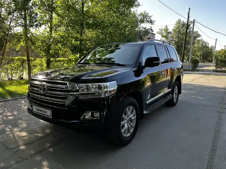 Toyota Land Cruiser 2018 года за 37 000 000 тг. в Семей