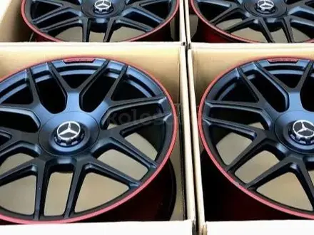 Комплект 22" кованых дисков чёрно-красные для автомобилей Mercedes-Benz-G за 1 935 000 тг. в Алматы – фото 2