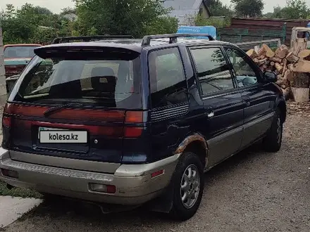 Mitsubishi Space Wagon 1998 года за 1 300 000 тг. в Алматы – фото 2