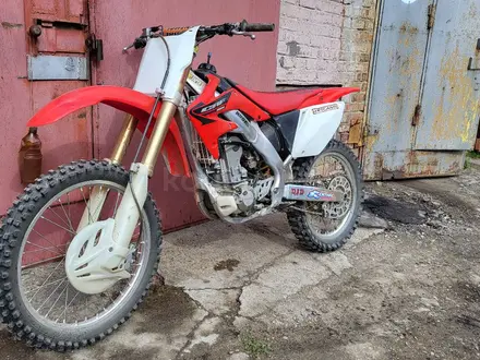 Honda  CRF 250R 2006 года за 1 500 000 тг. в Усть-Каменогорск – фото 4