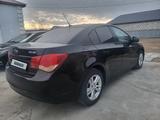 Chevrolet Cruze 2014 года за 2 900 000 тг. в Атырау – фото 4