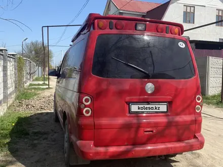 Volkswagen Multivan 2004 года за 6 000 000 тг. в Алматы – фото 16