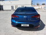 Hyundai Elantra 2020 года за 6 000 000 тг. в Жанаозен – фото 2