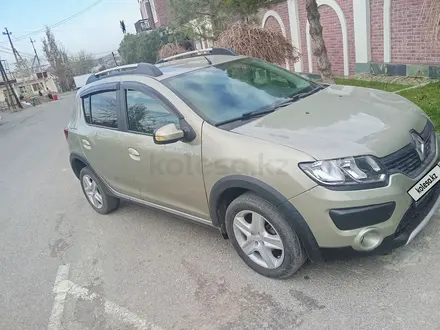 Renault Sandero 2015 года за 3 500 000 тг. в Шымкент