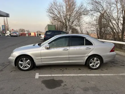 Mercedes-Benz C 200 2000 года за 2 400 000 тг. в Алматы – фото 3
