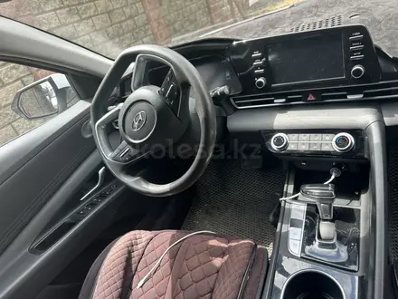 Hyundai Elantra 2023 года за 6 500 000 тг. в Тараз – фото 3