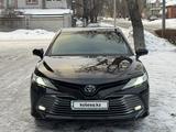 Toyota Camry 2020 года за 14 500 000 тг. в Семей – фото 2