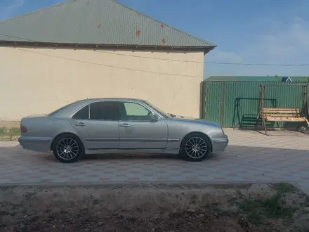 Mercedes-Benz E 240 2000 года за 4 000 000 тг. в Кызылорда – фото 8