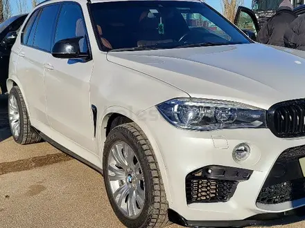 BMW X5 2018 года за 12 500 000 тг. в Актобе – фото 3