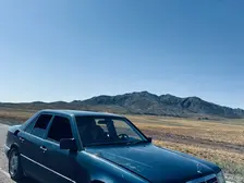 Mercedes-Benz E-Class, 1993