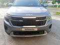 Kia Seltos 2023 года за 11 500 000 тг. в Шымкент – фото 2