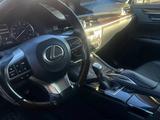 Lexus ES 300h 2016 года за 11 000 000 тг. в Актау – фото 4