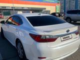 Lexus ES 300h 2016 года за 11 000 000 тг. в Актау – фото 2