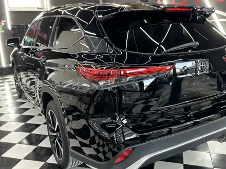 Toyota Highlander 2021 года за 24 000 000 тг. в Актау – фото 8