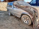 Nissan Pathfinder 1998 годаүшін990 000 тг. в Атырау – фото 3