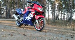 Honda  CBR 600F 1999 года за 2 000 000 тг. в Астана