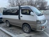 Toyota Hiace 1995 года за 900 000 тг. в Алматы