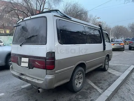 Toyota Hiace 1995 года за 900 000 тг. в Алматы – фото 7