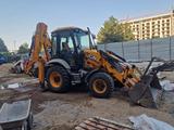 JCB  3CX 2013 года за 24 000 000 тг. в Алматы