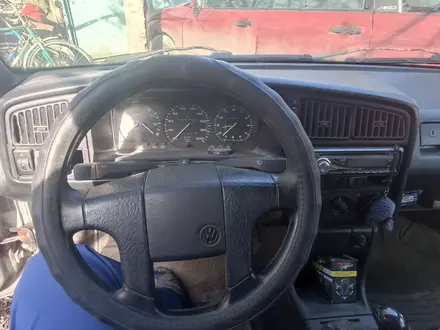 Volkswagen Passat 1991 года за 700 000 тг. в Алматы