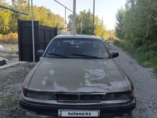 Mitsubishi Galant, 1992