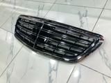 Решетка радиатора для Mercedes-Benz S-Class W222 за 85 000 тг. в Актобе