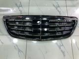 Решетка радиатора для Mercedes-Benz S-Class W222 за 85 000 тг. в Актобе – фото 3