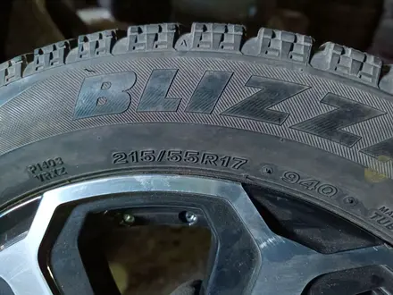 215/55R17 Bridgestone BLIZZAK VRX за 85 000 тг. в Алматы – фото 7