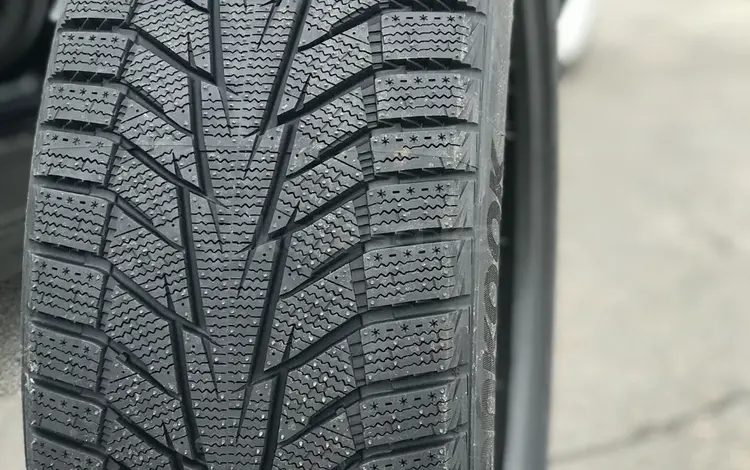 Зимние шины Hankook 245/40R19 W616 за 77 500 тг. в Шымкент