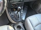 Saturn Vue 2003 года за 2 500 000 тг. в Алматы – фото 3