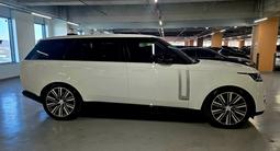 Land Rover Range Rover SV 2024 года за 98 000 000 тг. в Алматы – фото 5