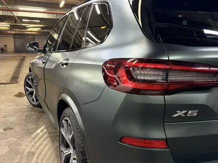 BMW X5 2022 года за 42 000 000 тг. в Астана – фото 6