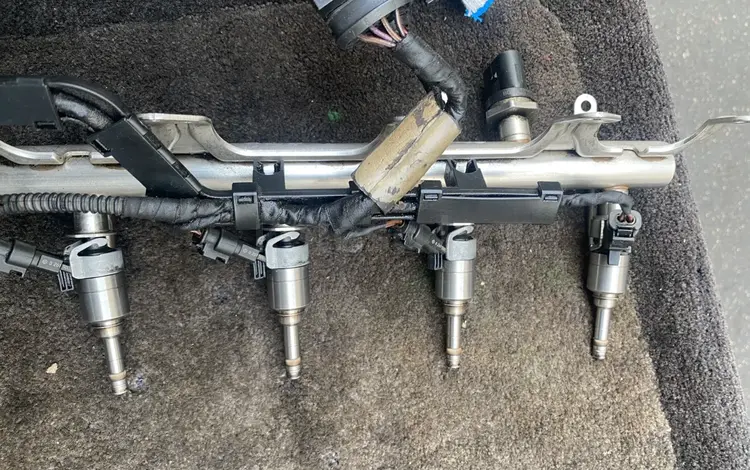 Форсунка 1.8 TSI BZB за 50 000 тг. в Алматы
