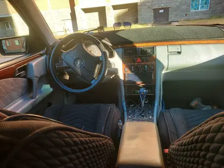 Mercedes-Benz E 280 1998 года за 2 100 000 тг. в Астана – фото 9