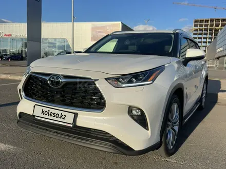 Toyota Highlander 2024 года за 35 000 000 тг. в Астана