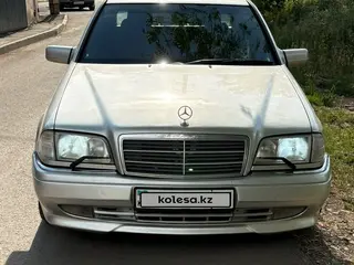 Mercedes-Benz C 280