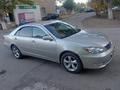 Toyota Camry 2004 года за 5 000 000 тг. в Актобе – фото 3