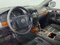 Volkswagen Touareg 2006 года за 3 900 000 тг. в Алматы – фото 20